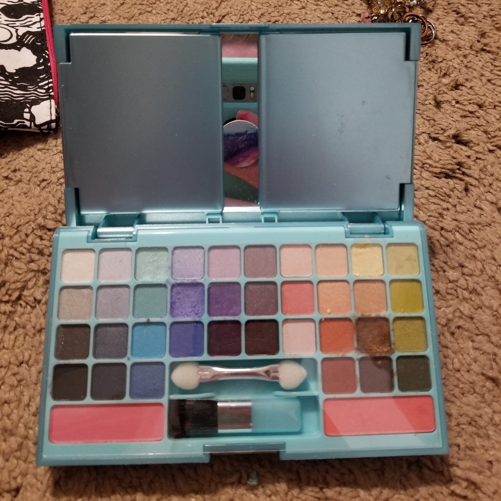 Claire's Eyeshadow Palette